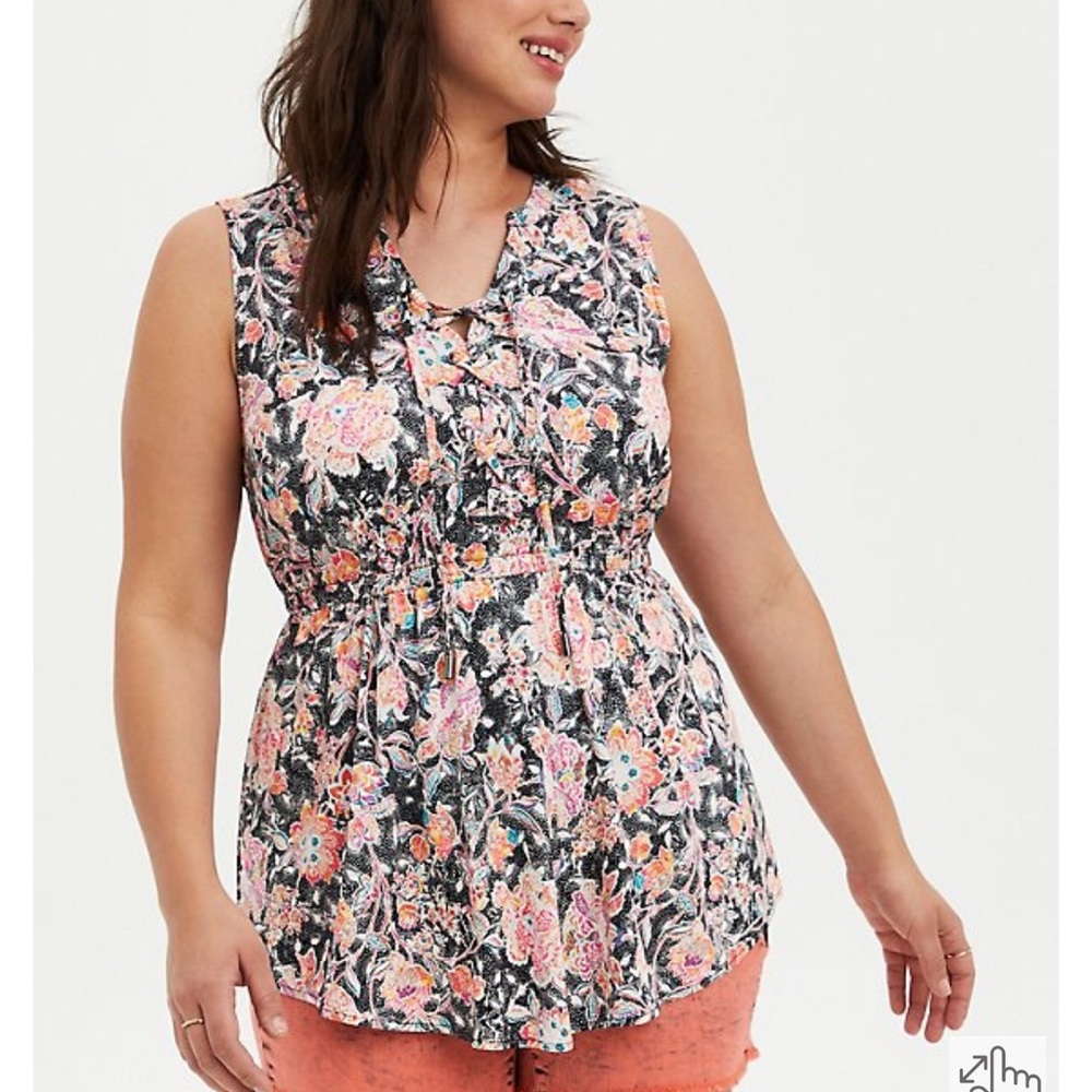 Black floral stretch lace up tunic